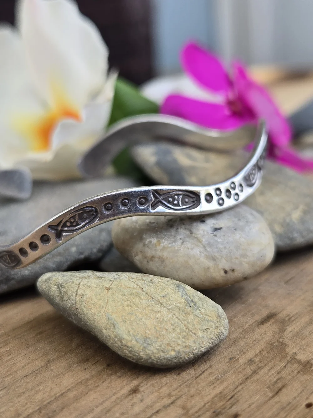Thai Sterling-Style Silver Wavy Fish Stamped Unisex Bracelet